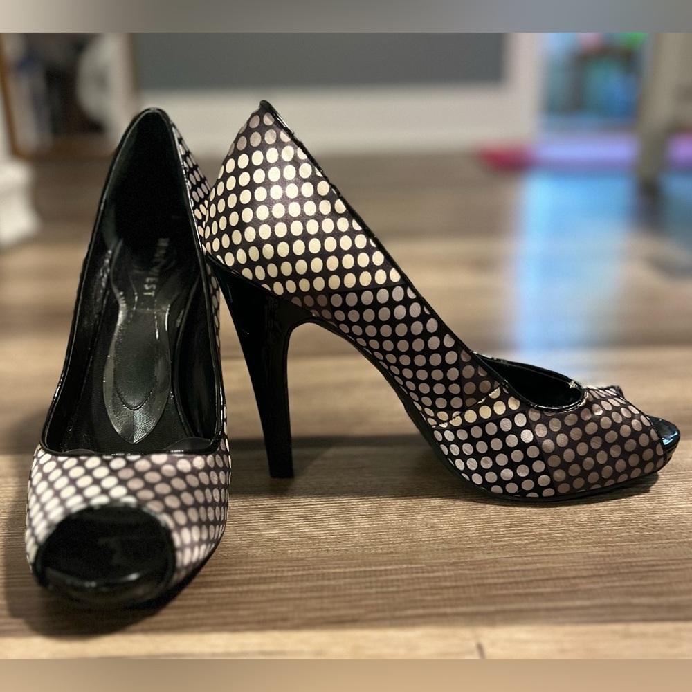 BROWN POLKA DOT NINE WEST PEEP TOE HEELS 8